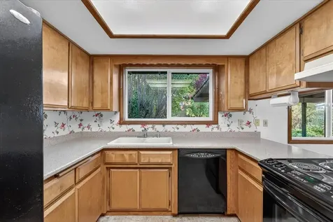 2892 Banner Court Medford OR 97504