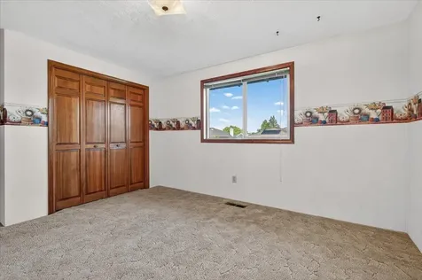 2892 Banner Court Medford OR 97504