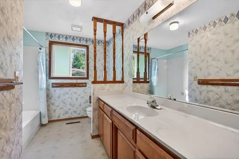 2892 Banner Court Medford OR 97504