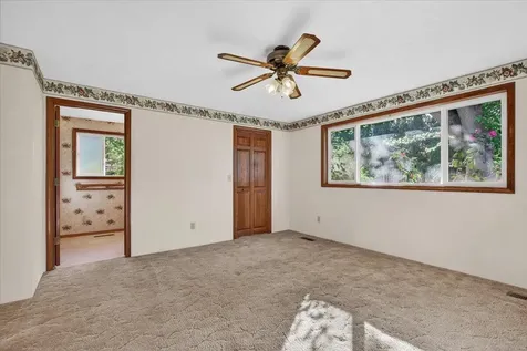 2892 Banner Court Medford OR 97504