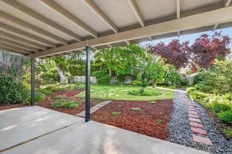 2892 Banner Court Medford OR 97504