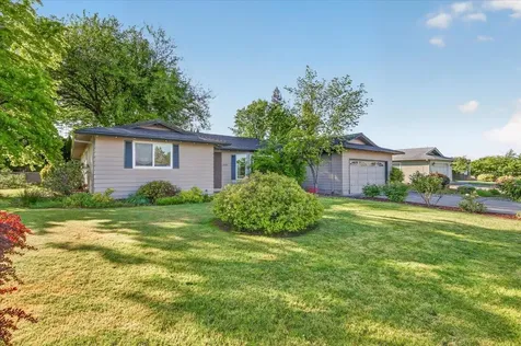 2892 Banner Court Medford OR 97504
