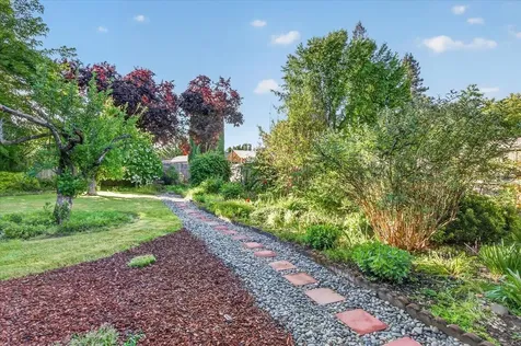 2892 Banner Court Medford OR 97504