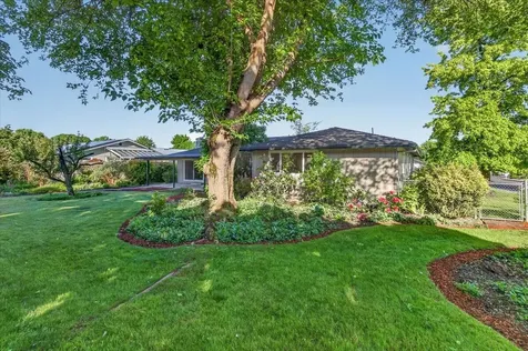 2892 Banner Court Medford OR 97504