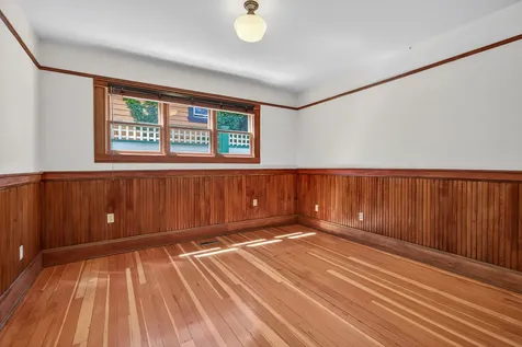 19 Gresham Street Ashland OR 97520