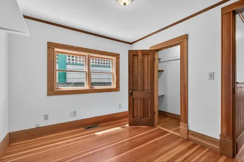19 Gresham Street Ashland OR 97520