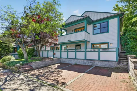 19 Gresham Street Ashland OR 97520