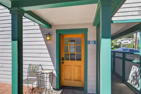 19 Gresham Street Ashland OR 97520