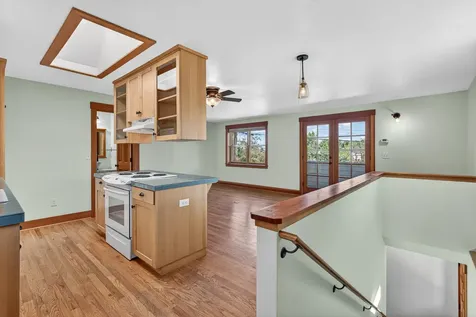 19 Gresham Street Ashland OR 97520