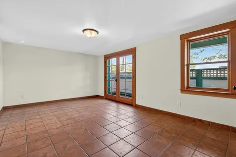19 Gresham Street Ashland OR 97520