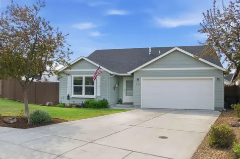 321 SW Antler Ridge Court Redmond OR 97756