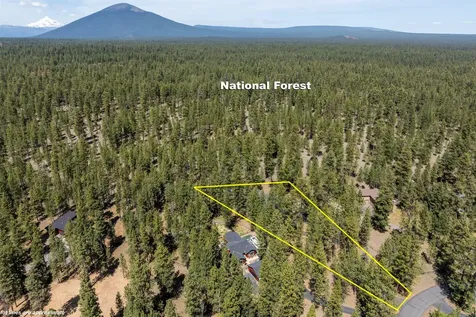 14474 Crossroads Loop Sisters OR 97759