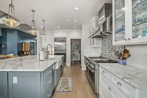 1884 S Obenchain Road Eagle Point OR 97524