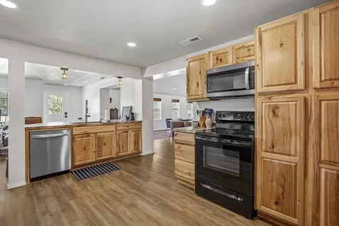 1884 S Obenchain Road Eagle Point OR 97524