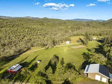 1884 S Obenchain Road Eagle Point OR 97524