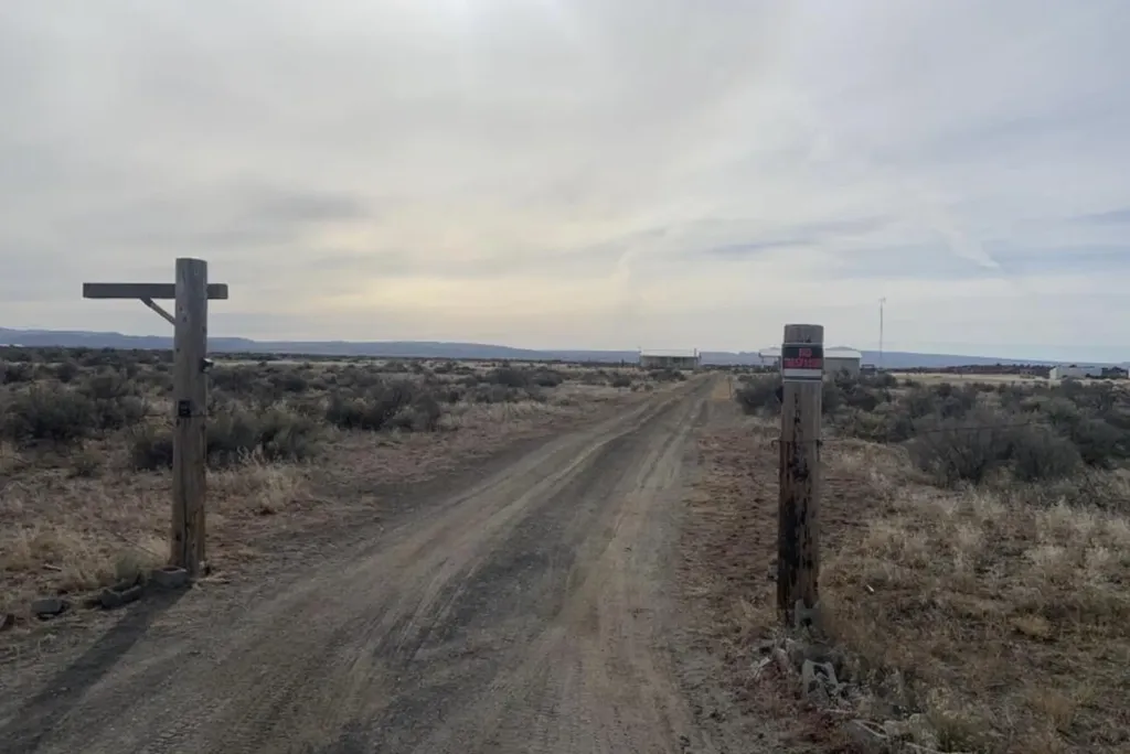 58269 Oil Dri Christmas Valley OR 97641