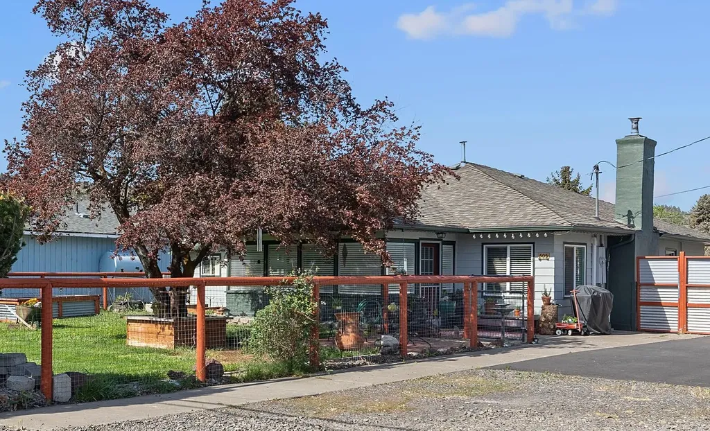 505 S Main Street Prineville OR 97754