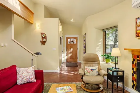 210 Oak Knoll Jacksonville OR 97530
