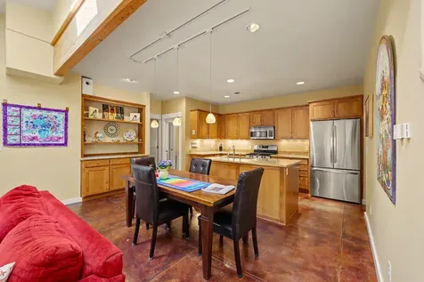 210 Oak Knoll Jacksonville OR 97530