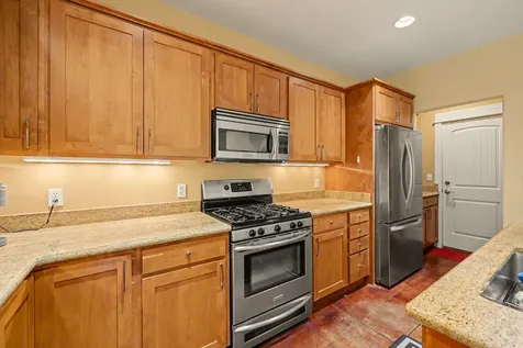 210 Oak Knoll Jacksonville OR 97530