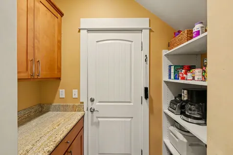 210 Oak Knoll Jacksonville OR 97530