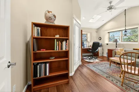210 Oak Knoll Jacksonville OR 97530