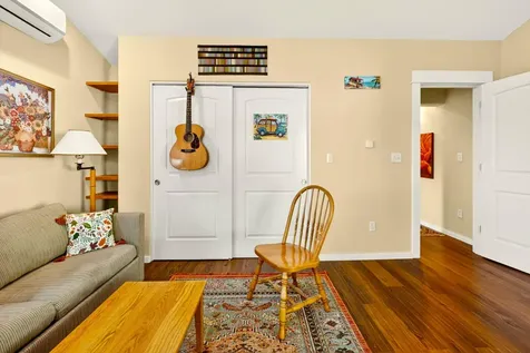 210 Oak Knoll Jacksonville OR 97530