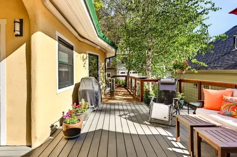 210 Oak Knoll Jacksonville OR 97530