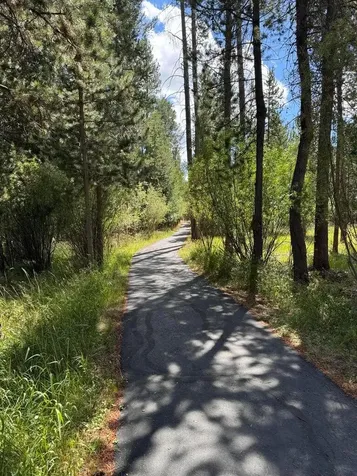 16876 Pony Express Way Bend OR 97707