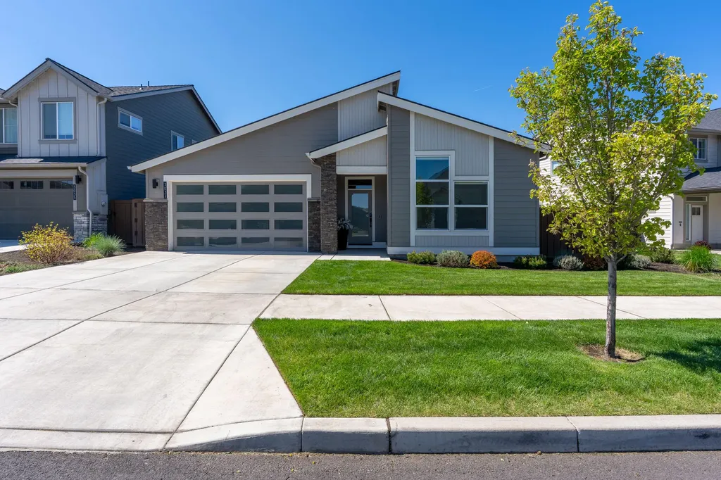 3031 NE Moreno Place Bend OR 97701