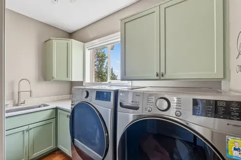 1580 Murrelet Drive Redmond OR 97756