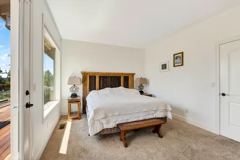 1580 Murrelet Drive Redmond OR 97756