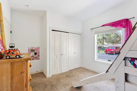 1580 Murrelet Drive Redmond OR 97756