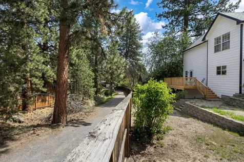 1736 SE Ironwood Court Bend OR 97702