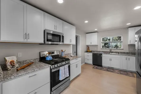 1736 SE Ironwood Court Bend OR 97702