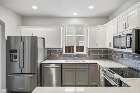 1320 NE 3rd Street Redmond OR 97756