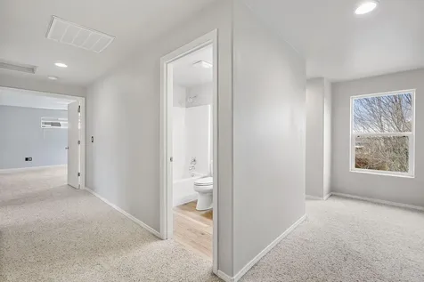 1320 NE 3rd Street Redmond OR 97756