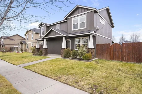 1320 NE 3rd Street Redmond OR 97756
