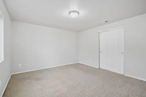 1320 NE 3rd Street Redmond OR 97756