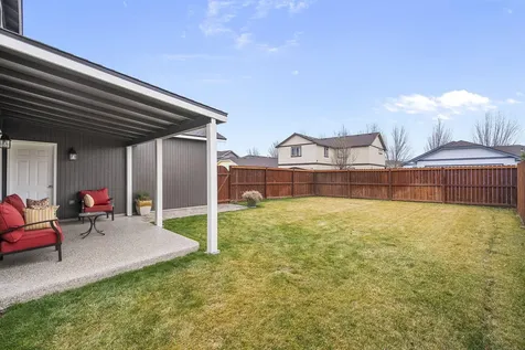 1320 NE 3rd Street Redmond OR 97756