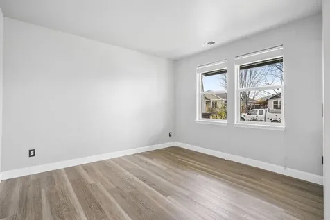 1320 NE 3rd Street Redmond OR 97756