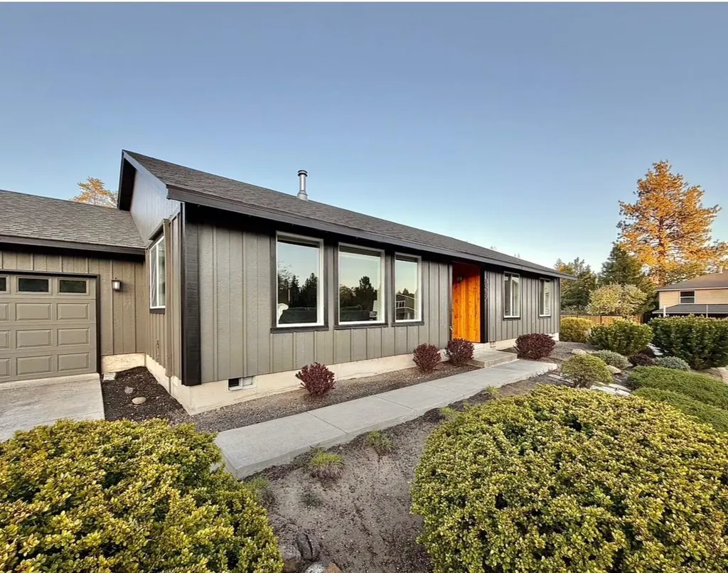 3062 NW Kelly Hill Court Bend OR 97703