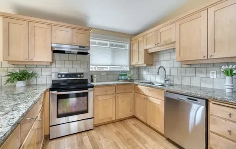 3062 NW Kelly Hill Court Bend OR 97703
