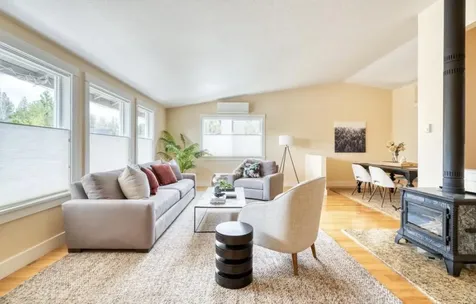 3062 NW Kelly Hill Court Bend OR 97703