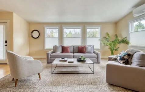 3062 NW Kelly Hill Court Bend OR 97703