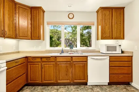 1501 Lithia Way Talent OR 97540