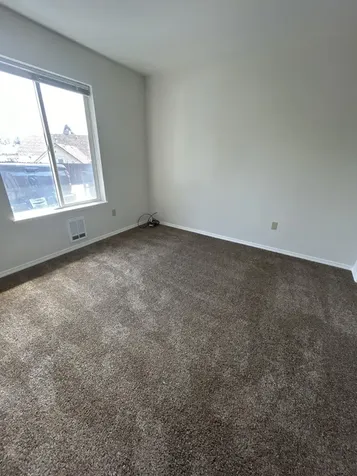 2211 SW Quartz Avenue Redmond OR 97756