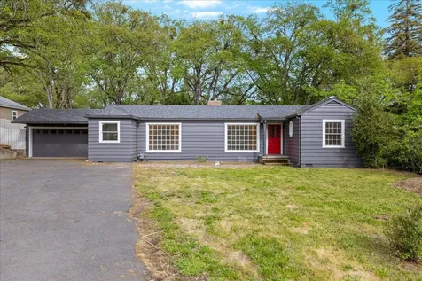 71 Black Oak Drive Medford OR 97504