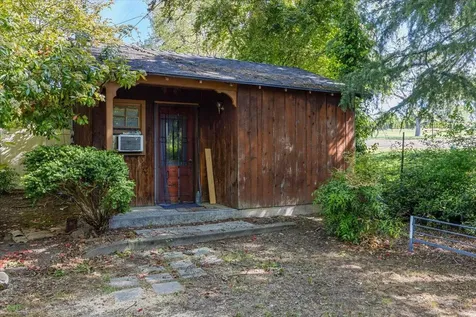 71 Black Oak Drive Medford OR 97504