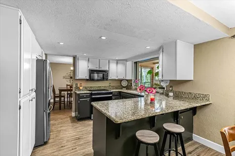 3173 Sycamore Way Medford OR 97504